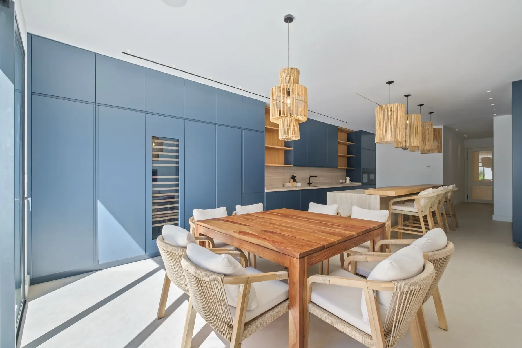 Villa Byblos, Sotogrande: Kitchen dining area Villa Byblos, Sotogrande: Kitchen dining area