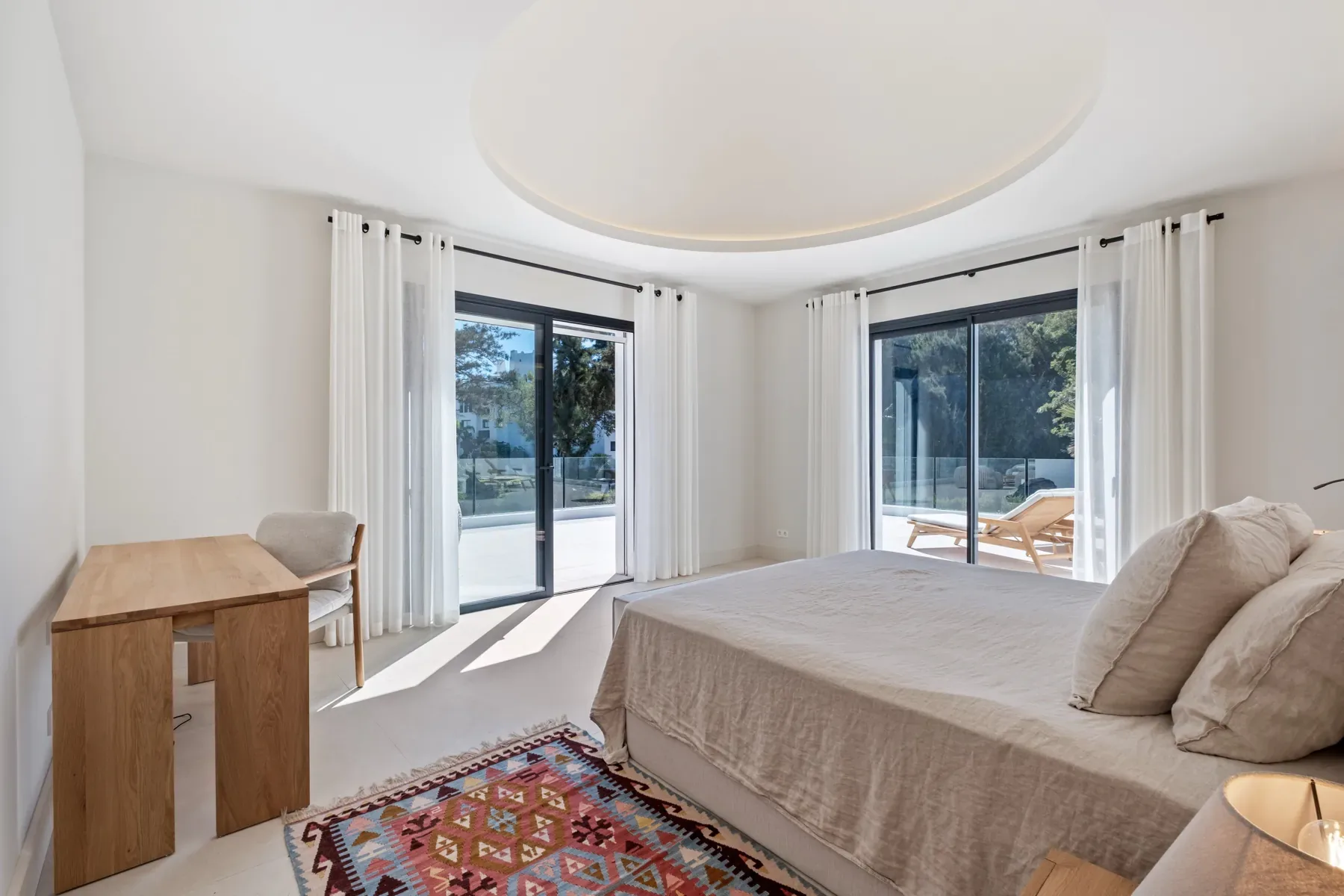 Villa Byblos, Sotogrande: Bedroom suite Villa Byblos, Sotogrande: Bedroom suite