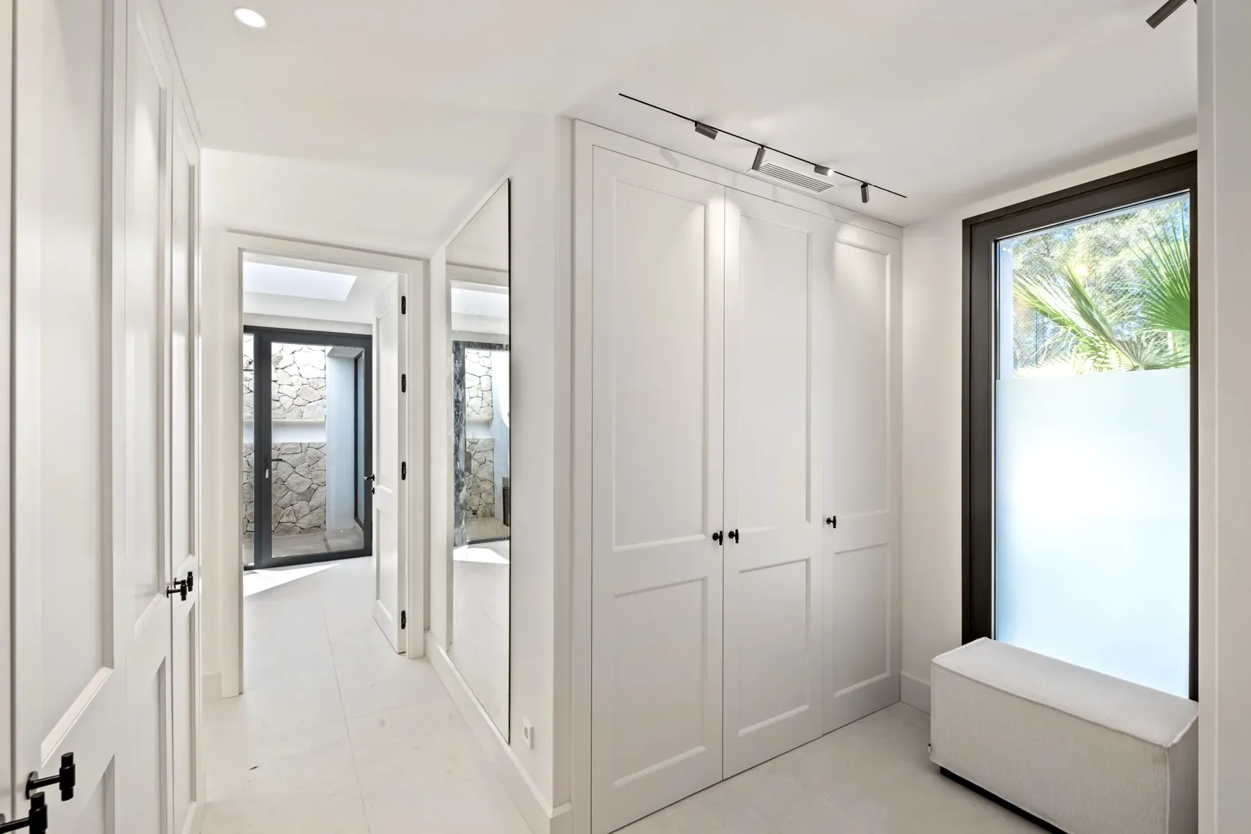 Villa Byblos, Sotogrande: Dressing area Villa Byblos, Sotogrande: Dressing area
