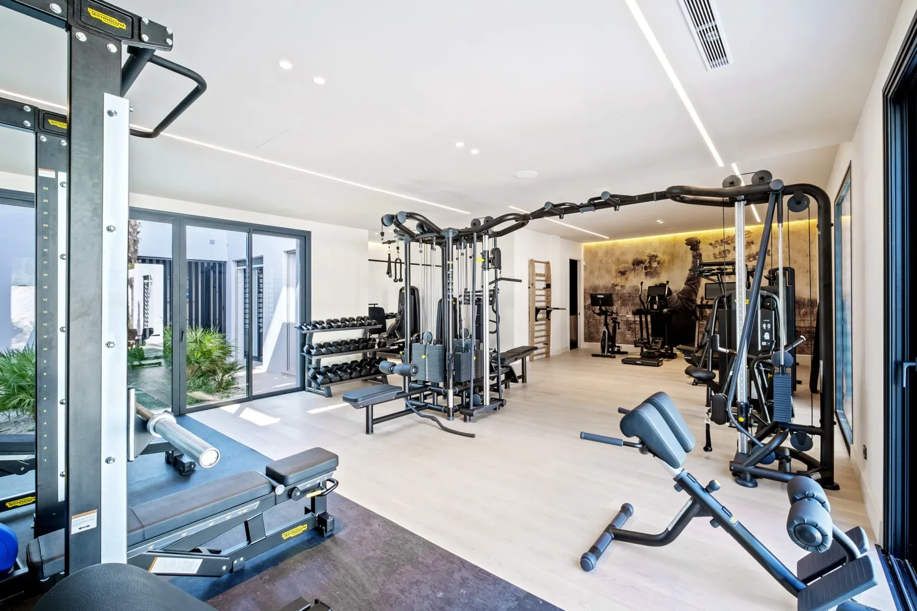 Villa Byblos, Sotogrande: Private gym Technogym Villa Byblos, Sotogrande: Private gym Technogym
